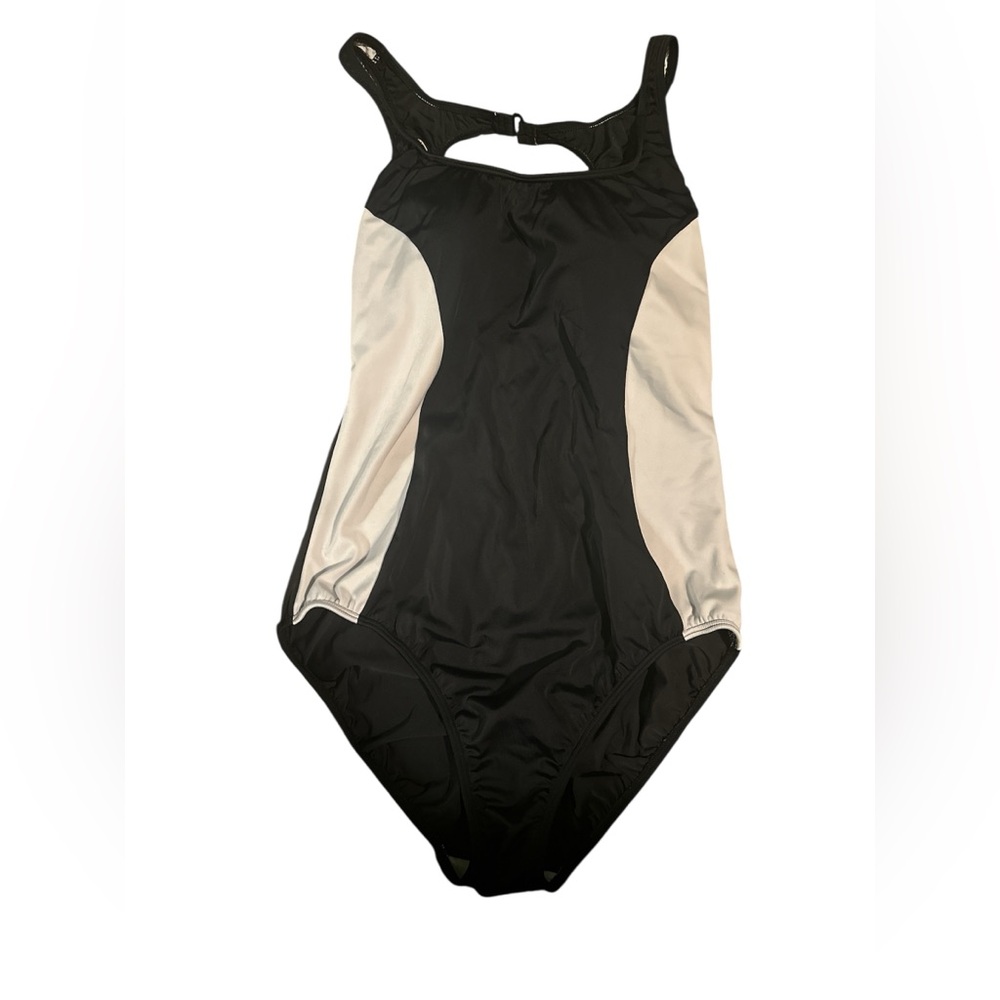 VENUS Black and White Swimsuit